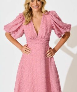 Newr.shop4ebf3db907 4