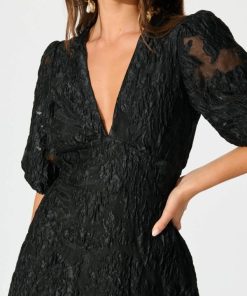 Newr.shop6835086aa5 3