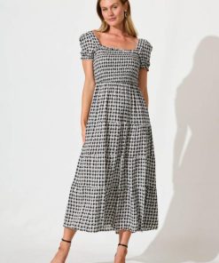 Newr.shop825cb54cc8 1