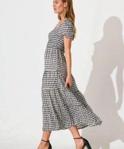 Newr.shop825cb54cc8 3