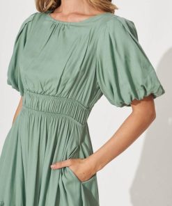 Newr.shop8f1380b439 5