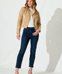 Newr.shop9a2fea27d0 4