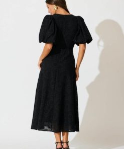 Newr.shop9a5f3575d0 4