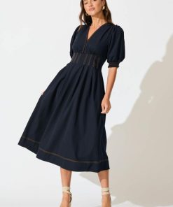 Newr.shopb2f3f5334e 1