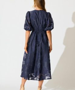 Newr.shopced800f696 4